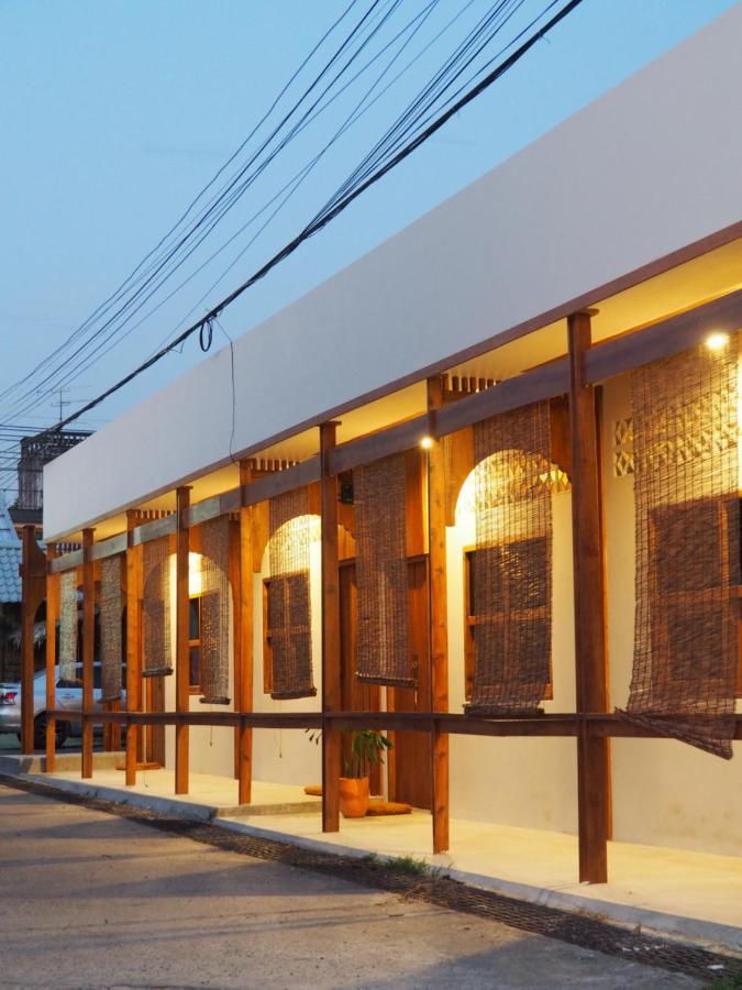 ホテル Makai Nap Thai Mueang エクステリア 写真